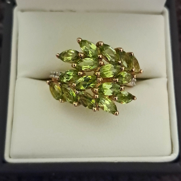 Arizona Peridot Leaf Cluster Ring in Vermeil Yellow Gold Over Sterling Silver - Picture 1 of 4
